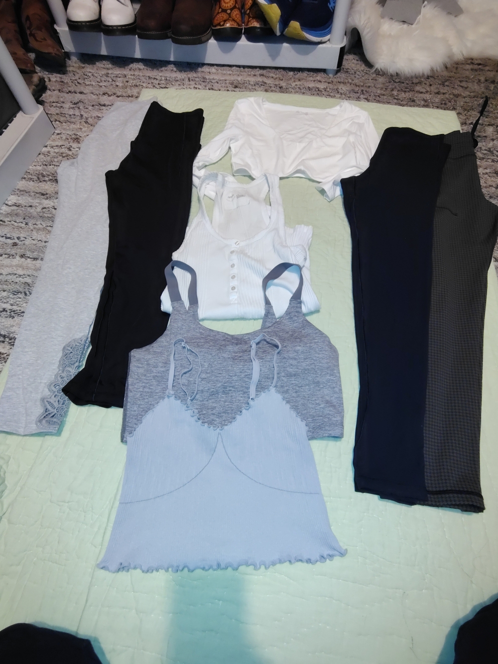 aerie Black & Light Blue Mixed Tops and Leggings Lot